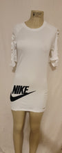 Load image into Gallery viewer, Nike Dresses.
